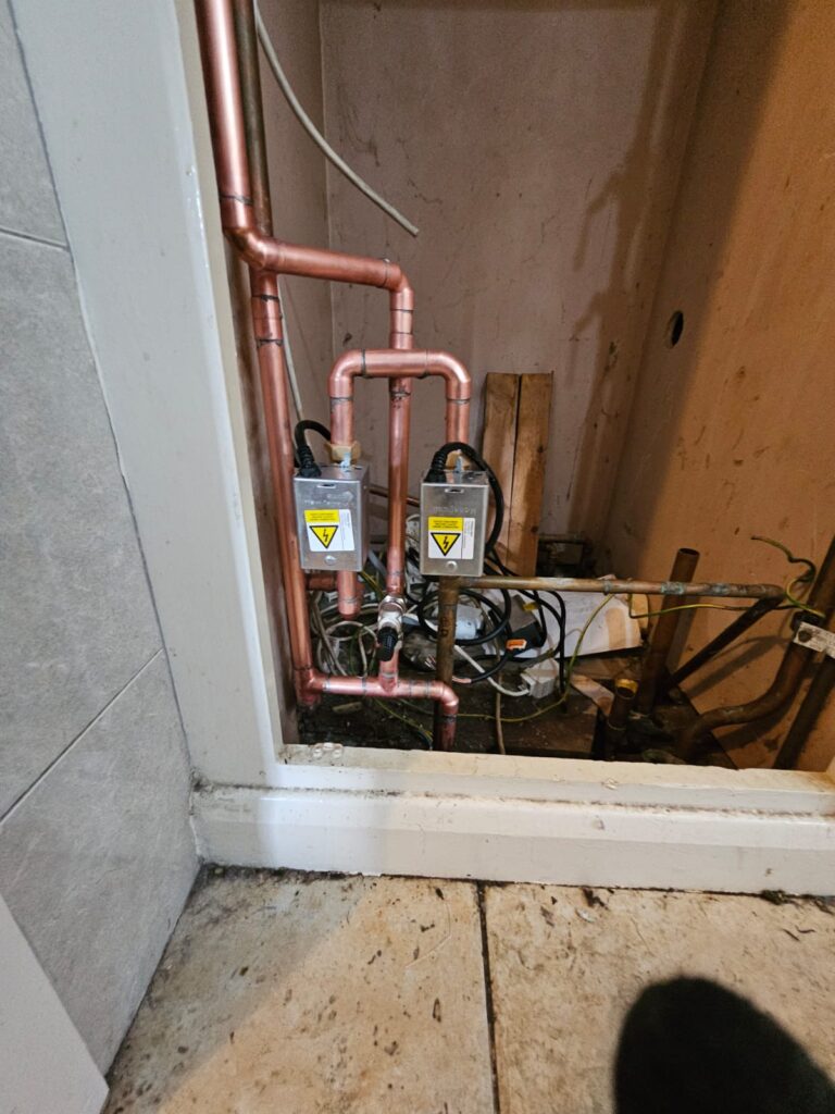 R/S Gas Services; Log Burners; fuel heating; Heating; plumbing; faulty Boilers; dripping taps;